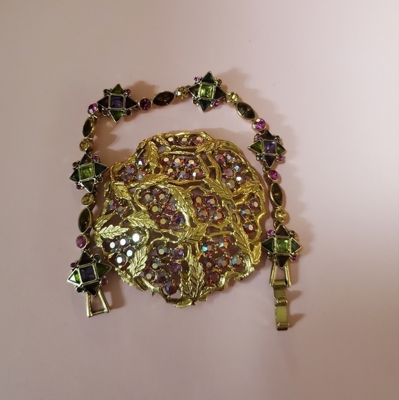 Gold color Vintage bracelet and vintage Sarah Coventry brooch - Picture 3 of 13